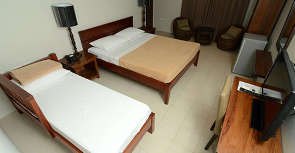 Isabel Suites Laoag Room photo